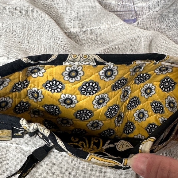 Vera Bradley Yellow Bird Pattern Small Euro Tri Fold Wallet Designer EUC Velcro - Picture 12 of 14